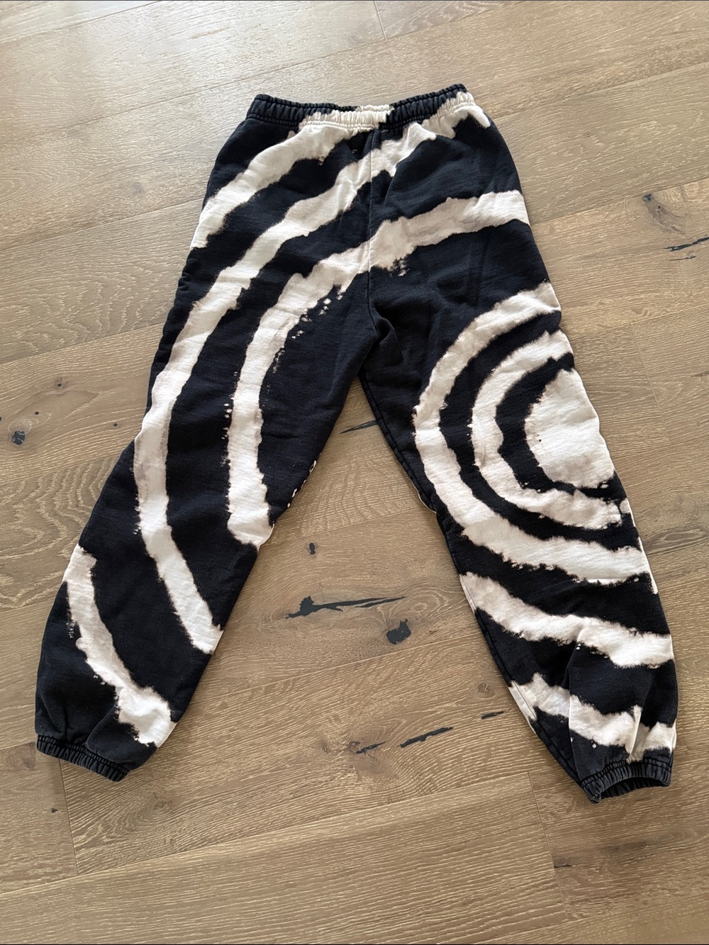 Boys Lie Radioactive Angels Sweatpants - Picture 3 of 3